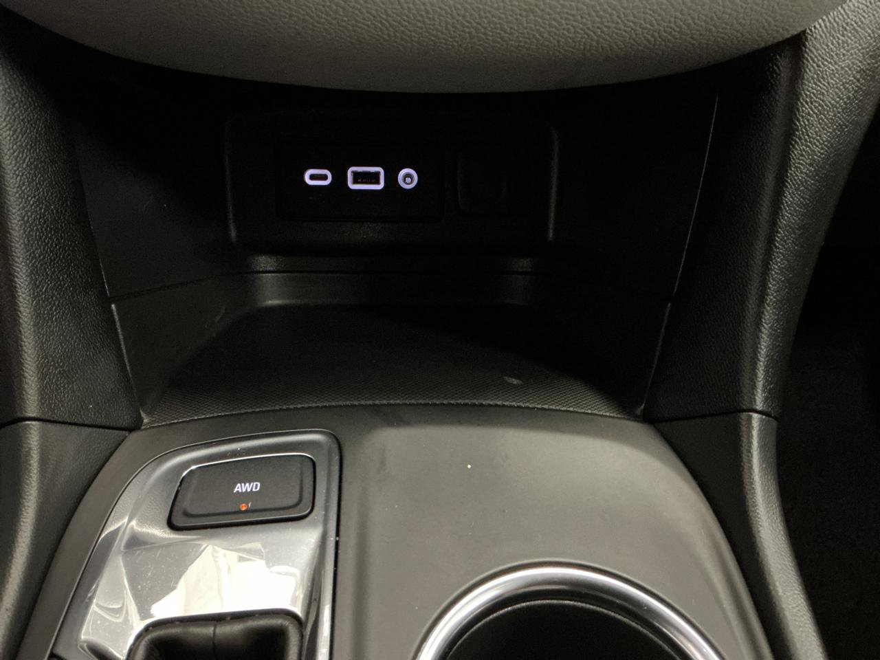 Used 2024 Chevrolet Equinox LS w/ LS Convenience Package AWD/4WD image 19