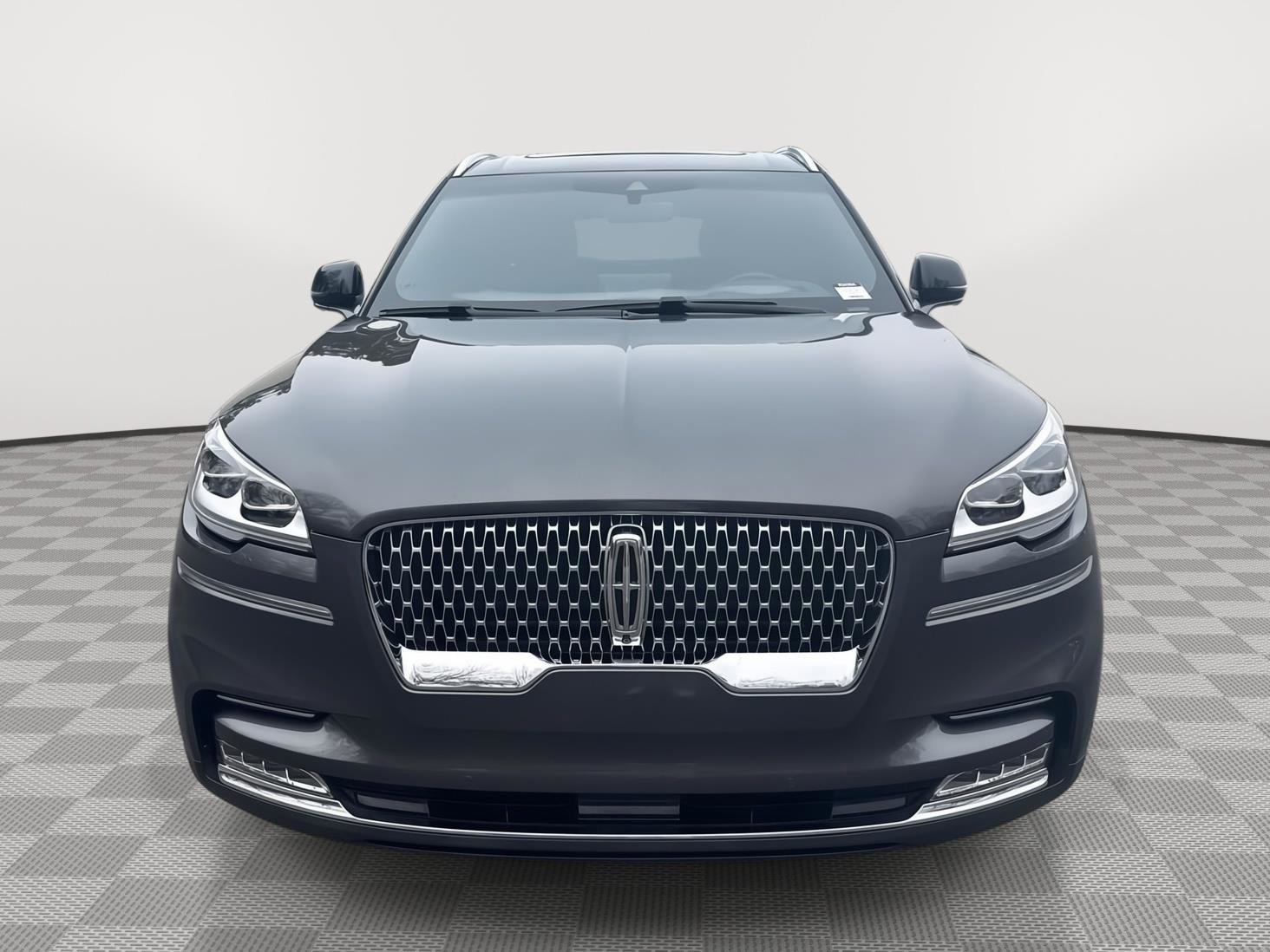 Used 2020 Lincoln Aviator Reserve w/ Equipment Group 202A AWD/4WD image 2