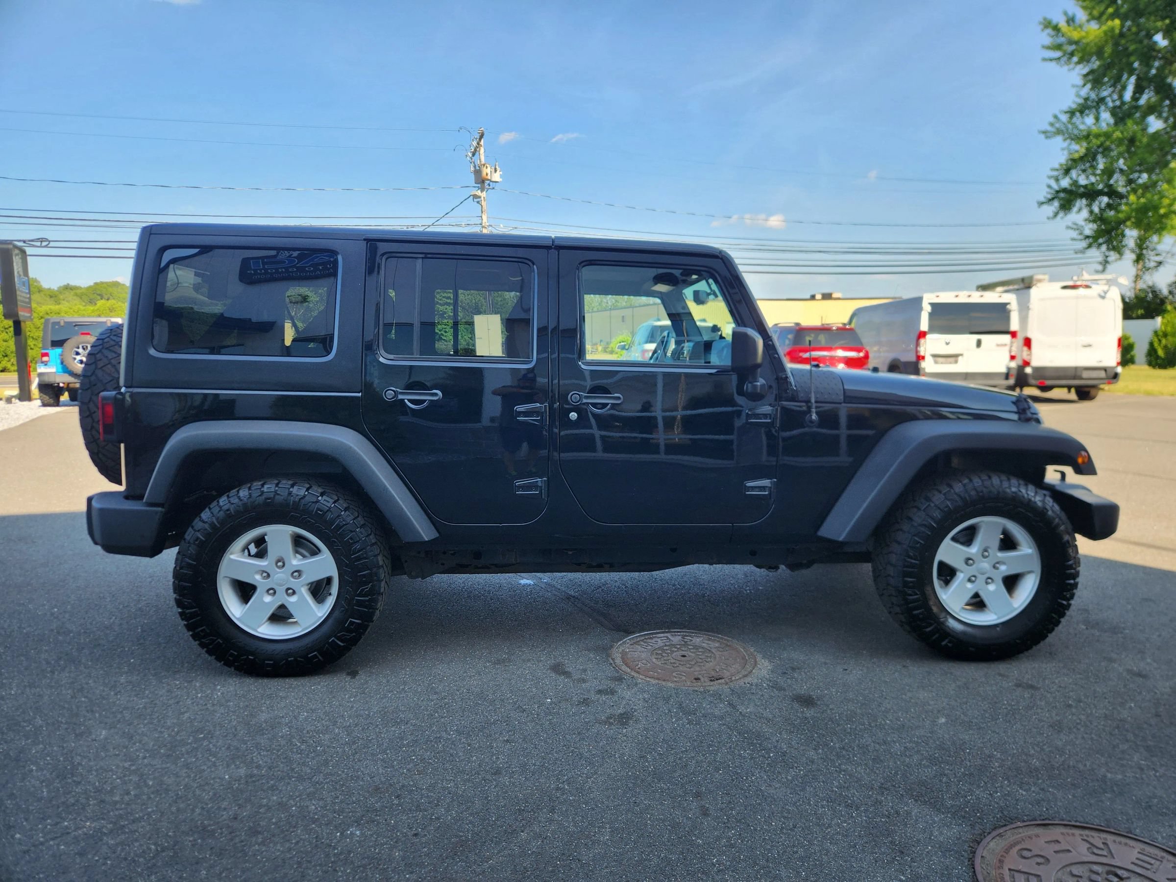 Used 2017 Jeep Wrangler Unlimited Sport w/ Quick Order Package 24S AWD/4WD image 17