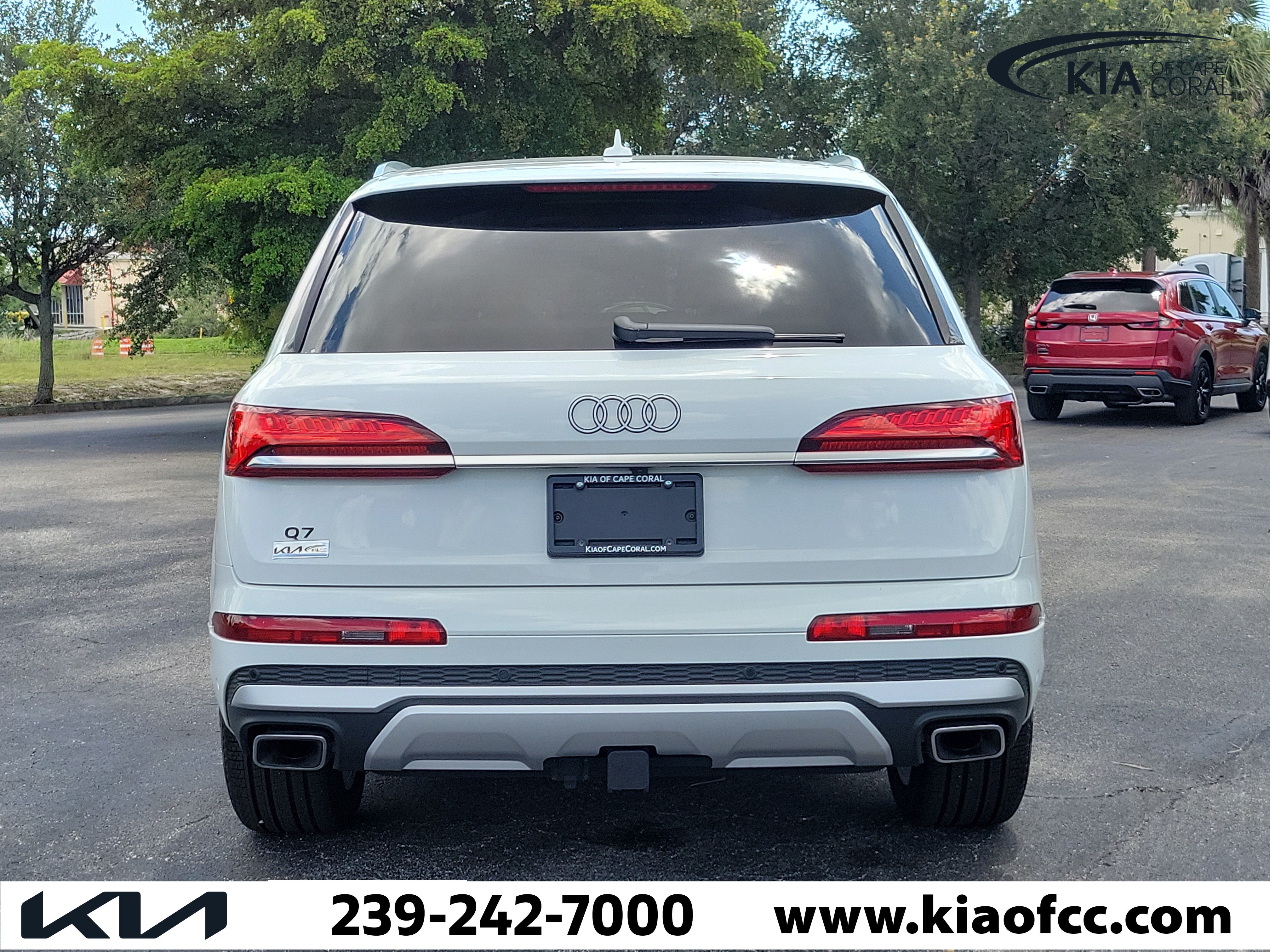 Used 2025 Audi Q7 3.0T Premium AWD/4WD image 5