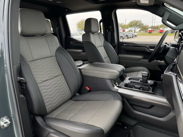 Used 2026 Chevrolet Silverado 1500 ZR2 w/ Dark Appearance Package image 32