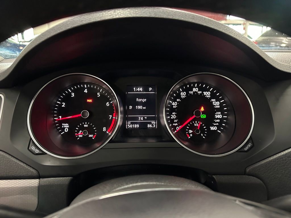Used 2018 Volkswagen Jetta SE FWD image 18