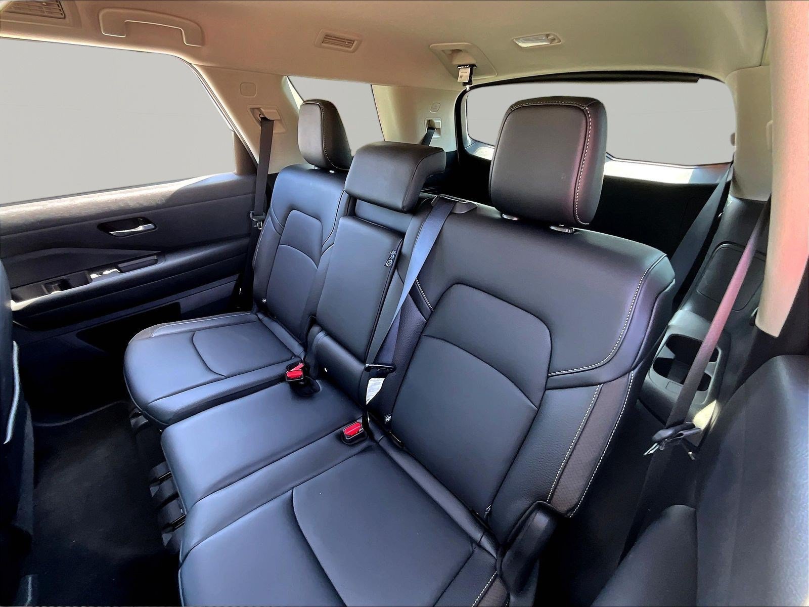 Certified 2026 Nissan Pathfinder SL AWD/4WD image 22