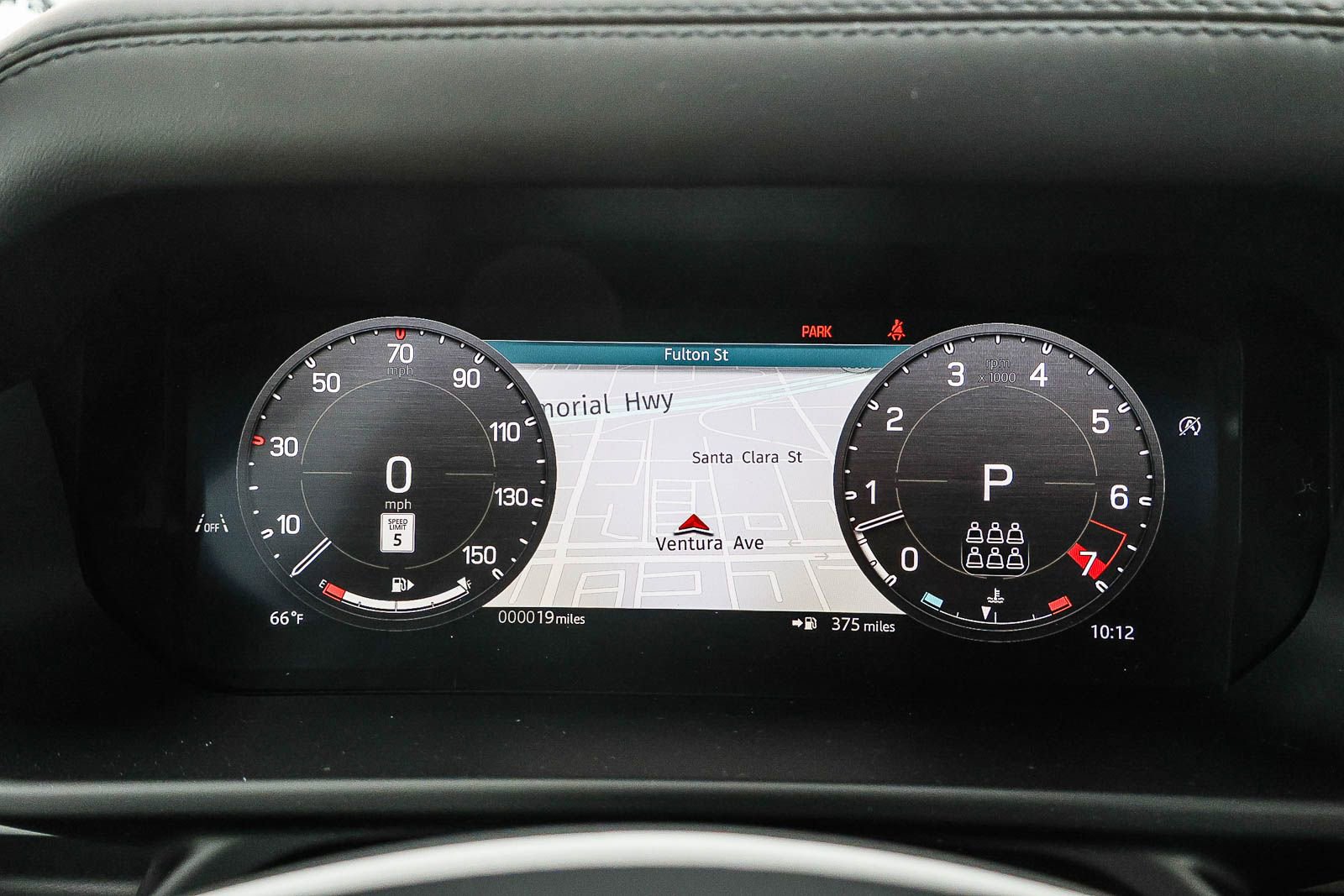 New 2026 Land Rover Defender 130 X-Dynamic SE image 35