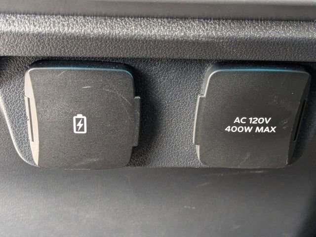 Used 2023 Ford F150 Lariat w/ Equipment Group 502A High image 20