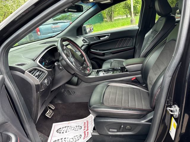 Used 2020 Ford Edge ST-Line w/ Cold Weather Package AWD/4WD image 8