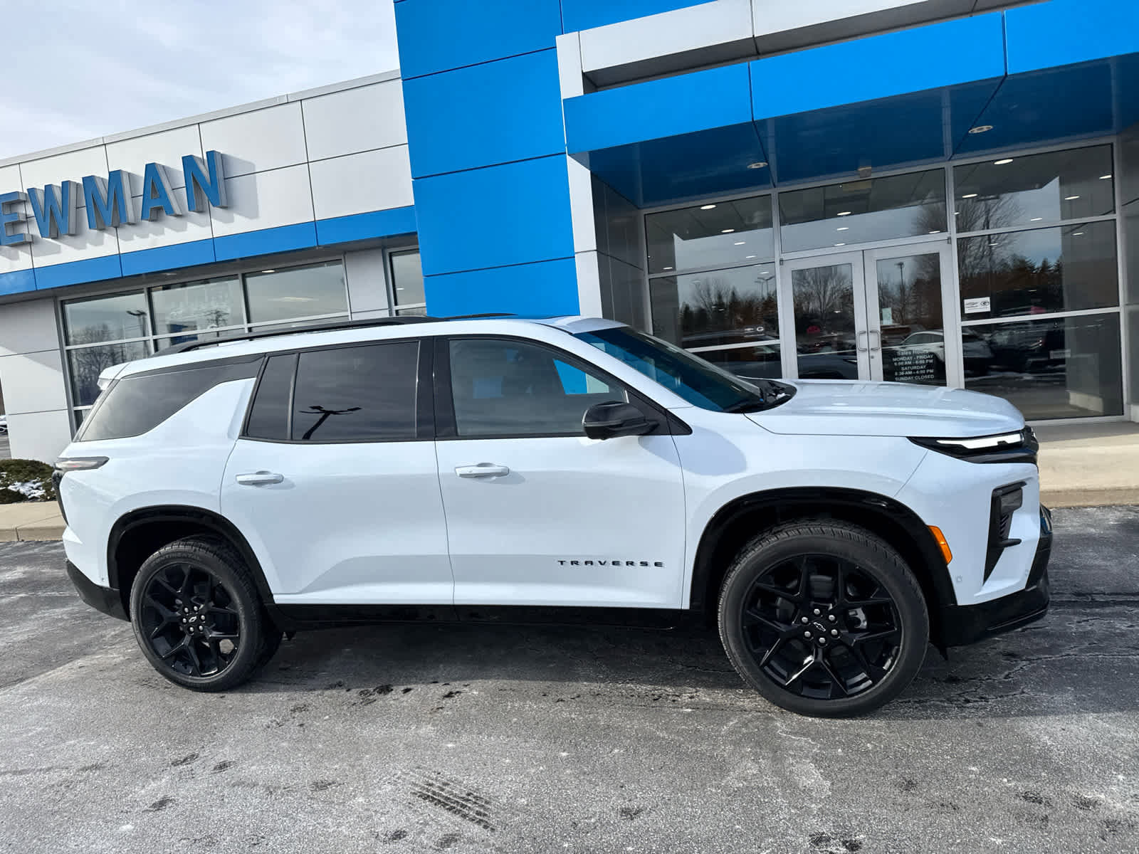 New 2026 Chevrolet Traverse RS w/ LPO, Floor Liner Package image 2