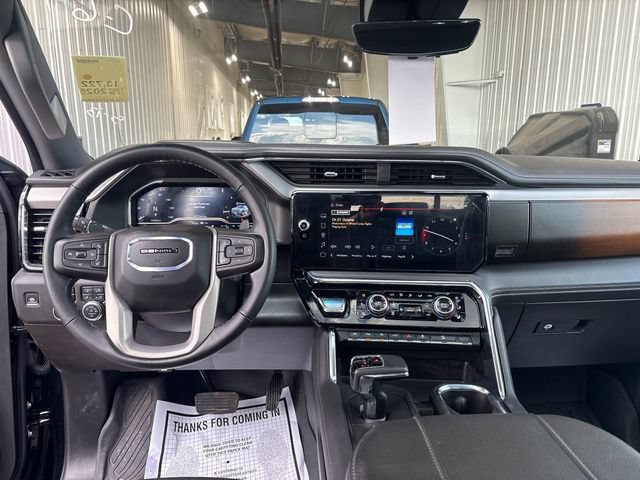 Used 2025 GMC Sierra 1500 Denali w/ Denali Reserve Package AWD/4WD image 9