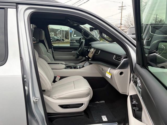 New 2026 Jeep Grand Wagoneer Summit image 27
