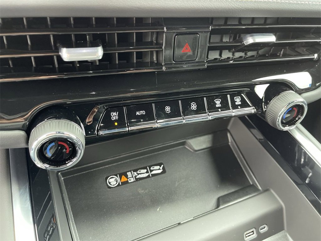 New 2025 Chevrolet Suburban Premier image 19