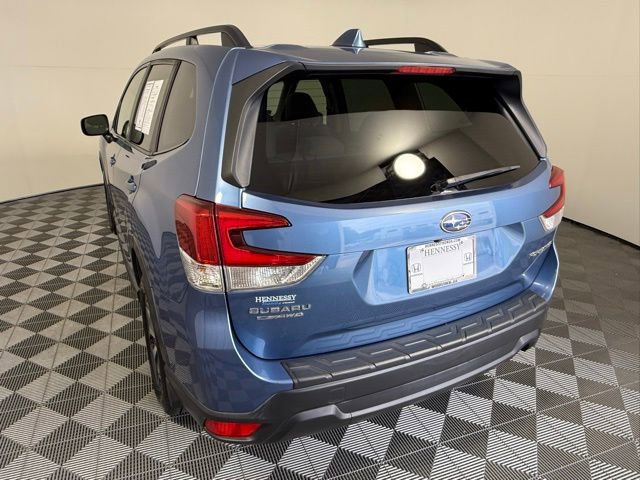 Used 2019 Subaru Forester Premium AWD/4WD image 4