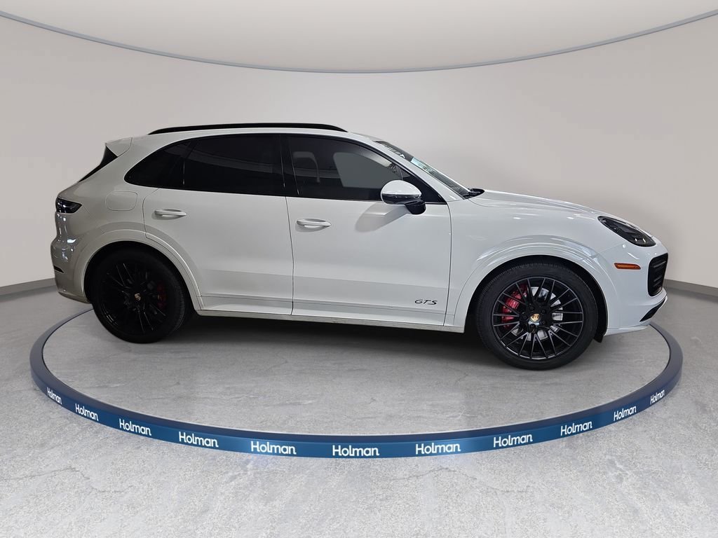 Used 2021 Porsche Cayenne GTS AWD/4WD image 5