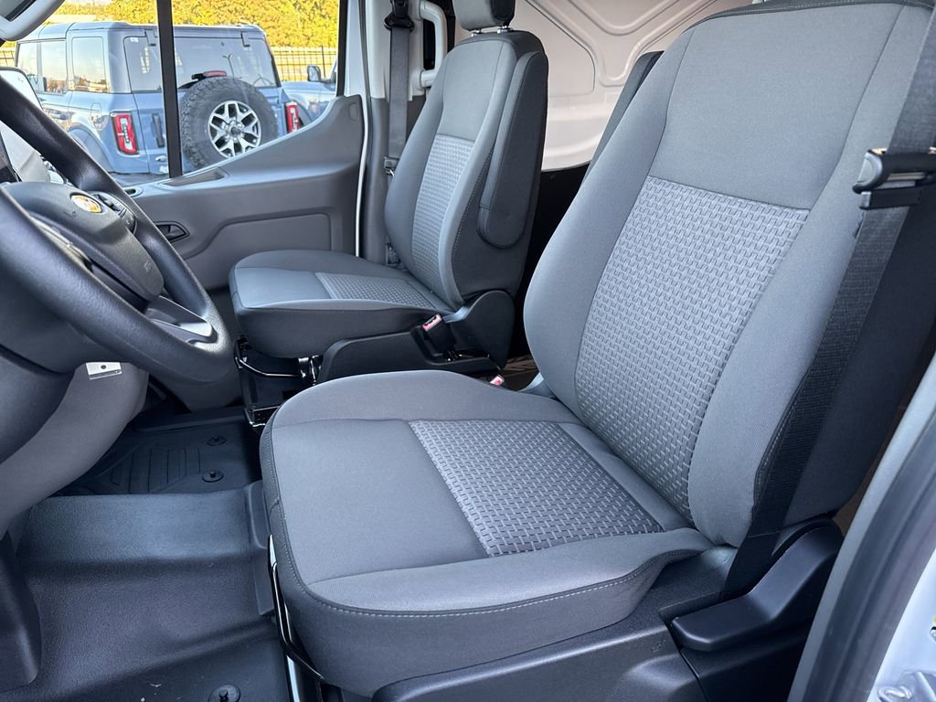 New 2025 Ford Transit 350 148 Low Roof AWD image 9