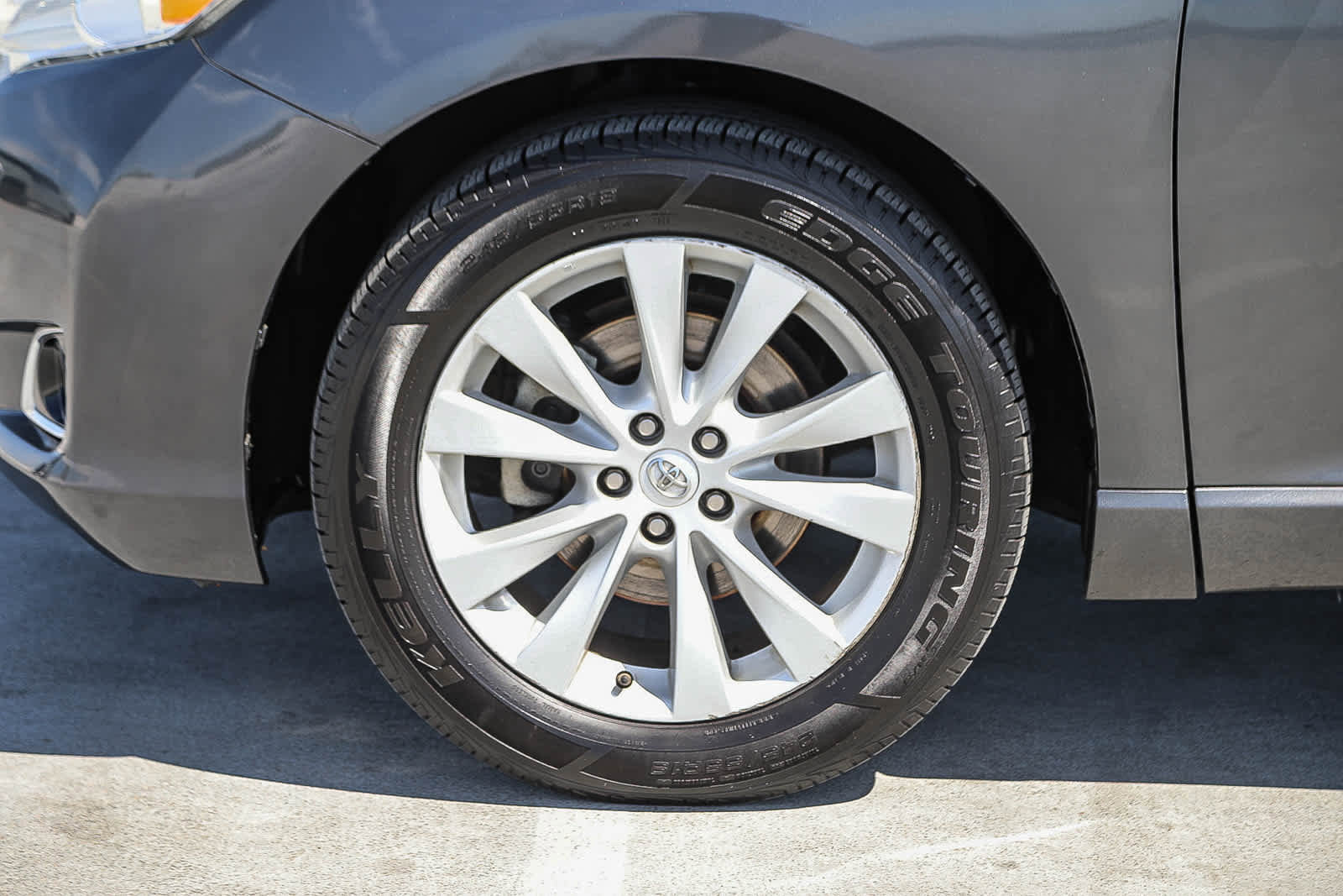 Used 2015 Toyota Venza XLE w/ XLE Premium Package image 10