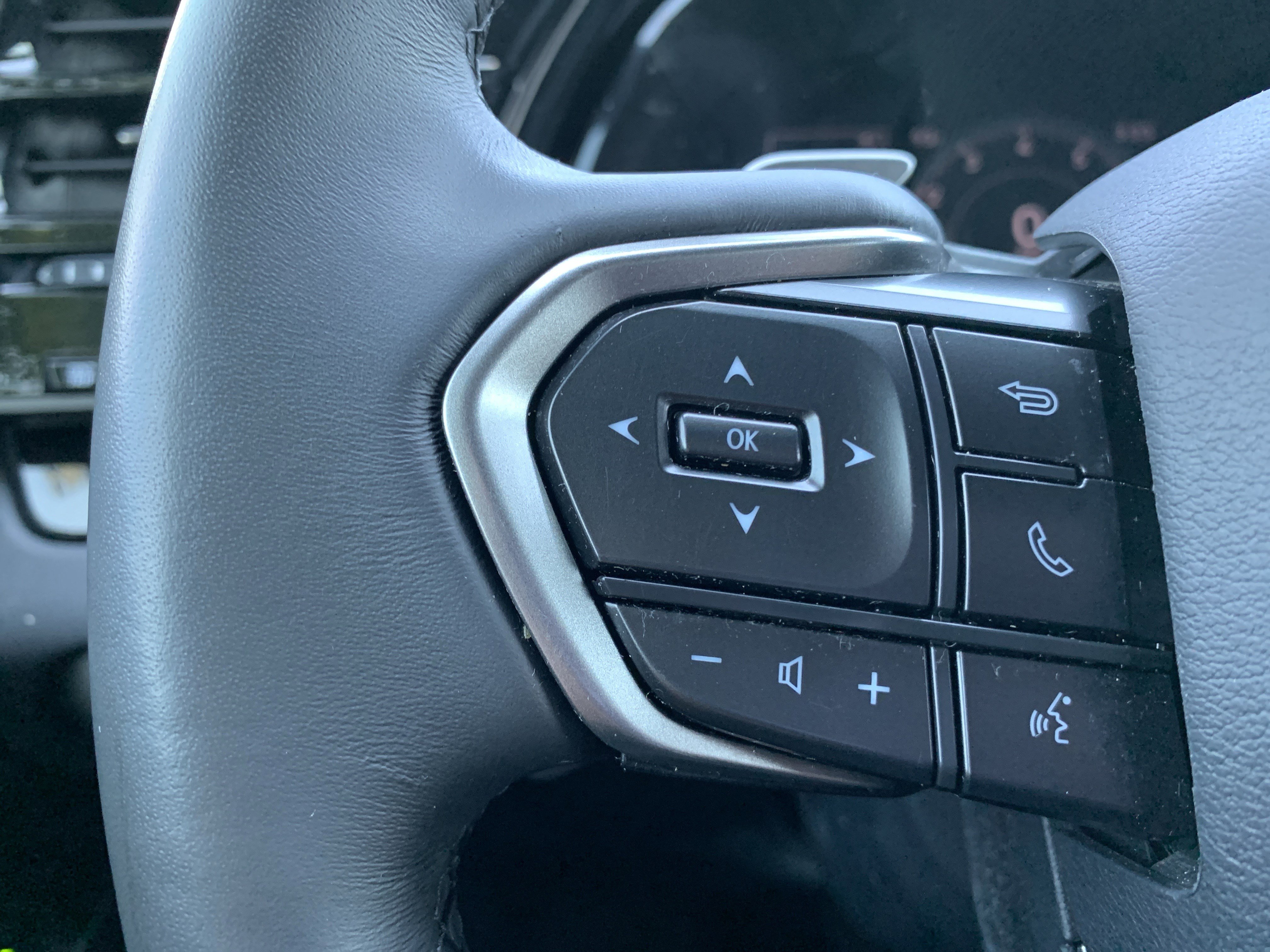 Used 2024 Lexus RX 350 FWD w/ Technology Package image 19