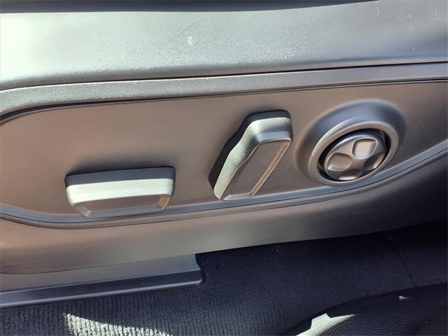 Used 2024 Jeep Grand Cherokee Altitude image 20