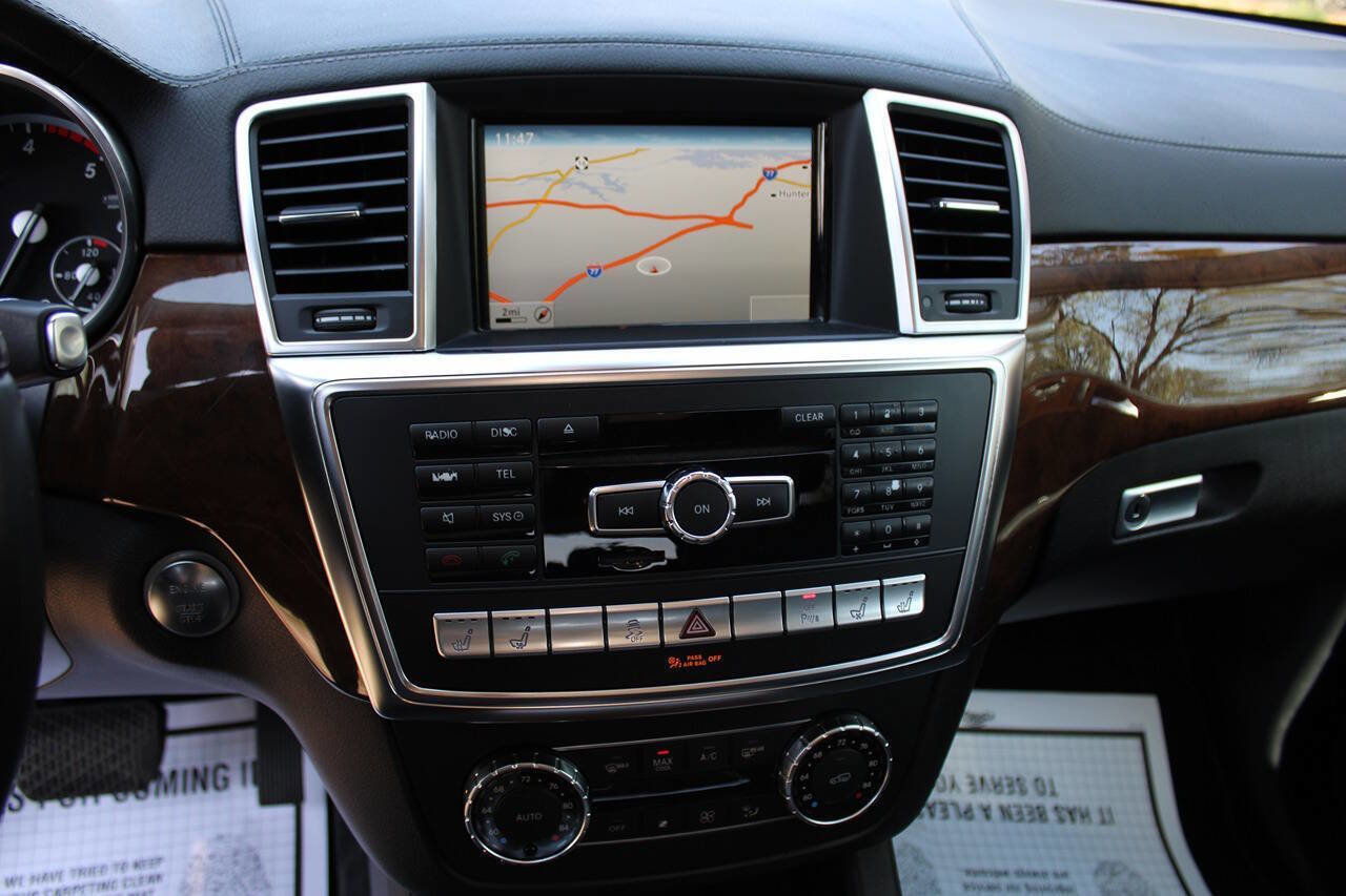 Used 2015 Mercedes-Benz GL 320 BlueTEC 4MATIC image 27