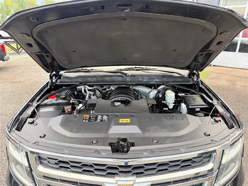 Used 2015 Chevrolet Tahoe LT w/ Luxury Package AWD/4WD image 9