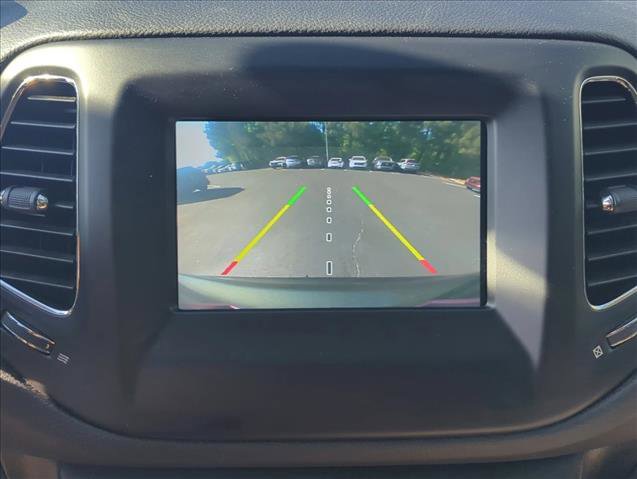 Used 2018 Jeep Compass Sport w/ Tech Group image 17