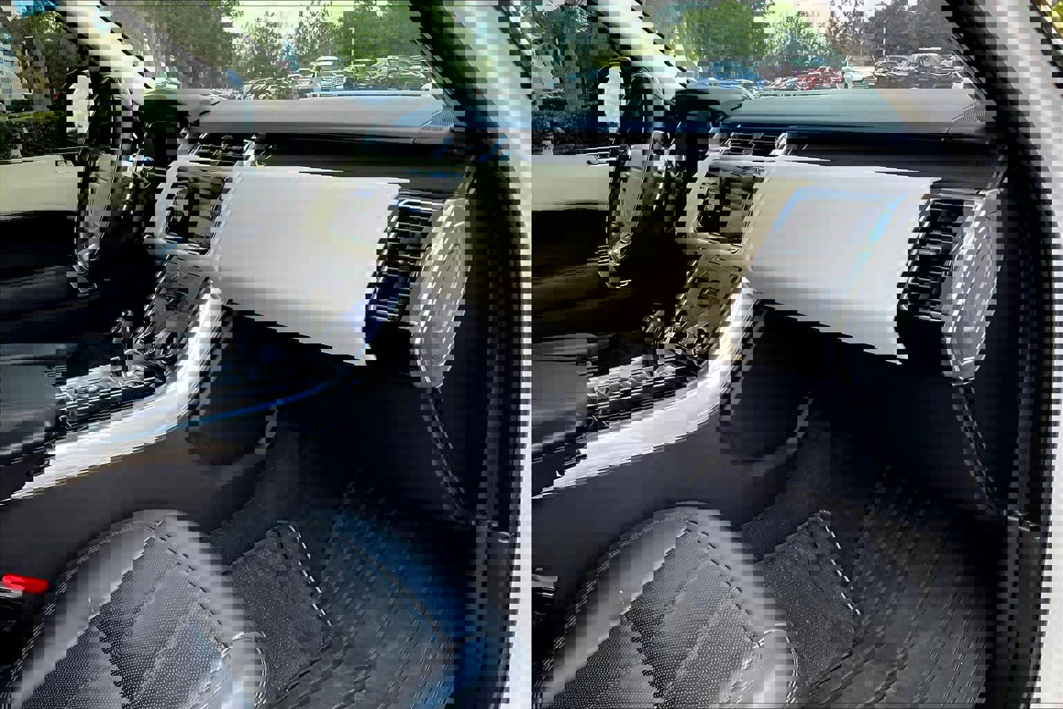 Used 2022 Land Rover Range Rover Sport HSE Silver Edition image 19