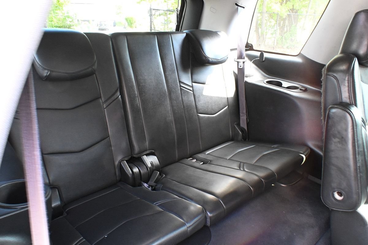Used 2015 Cadillac Escalade Premium AWD/4WD image 10