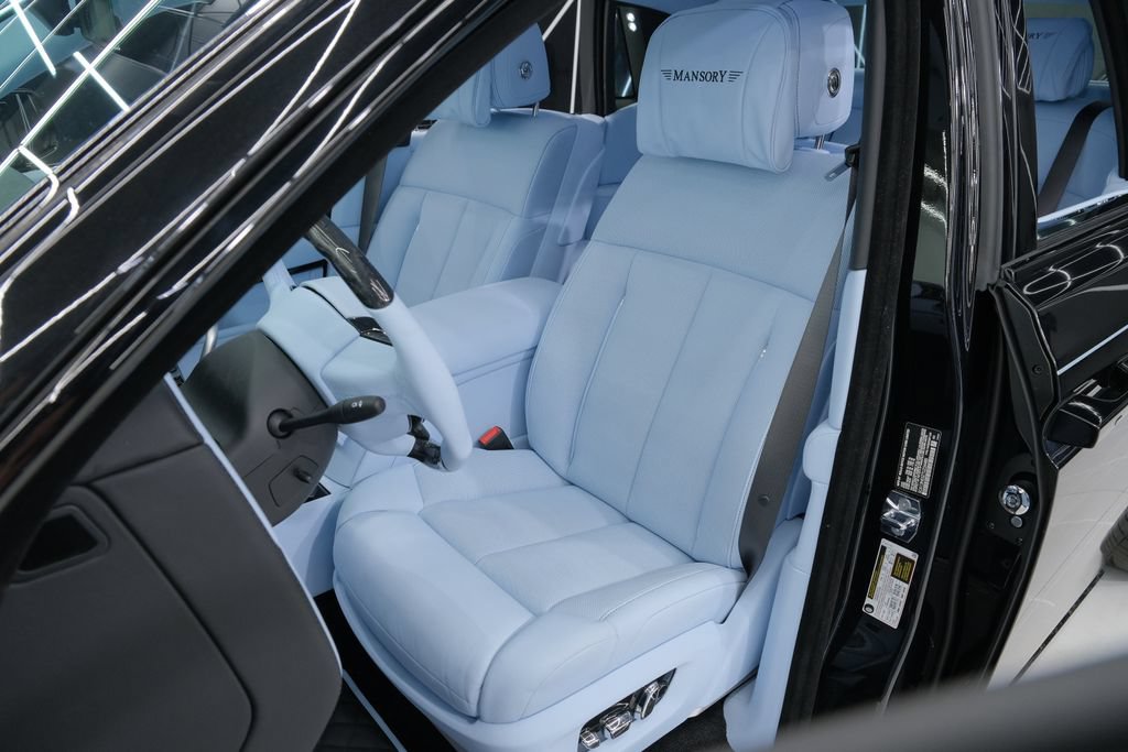 Used 2026 Rolls-Royce Phantom Sedan RWD image 44