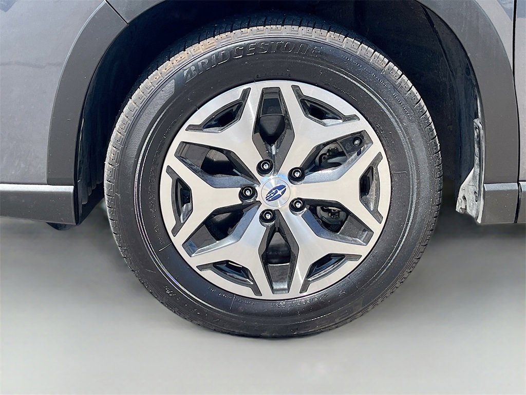 Used 2024 Subaru Forester Premium image 31