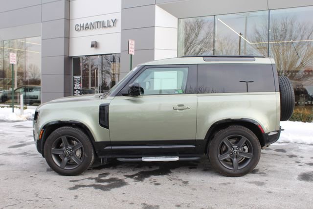 Used 2023 Land Rover Defender 90 X-Dynamic SE image 6