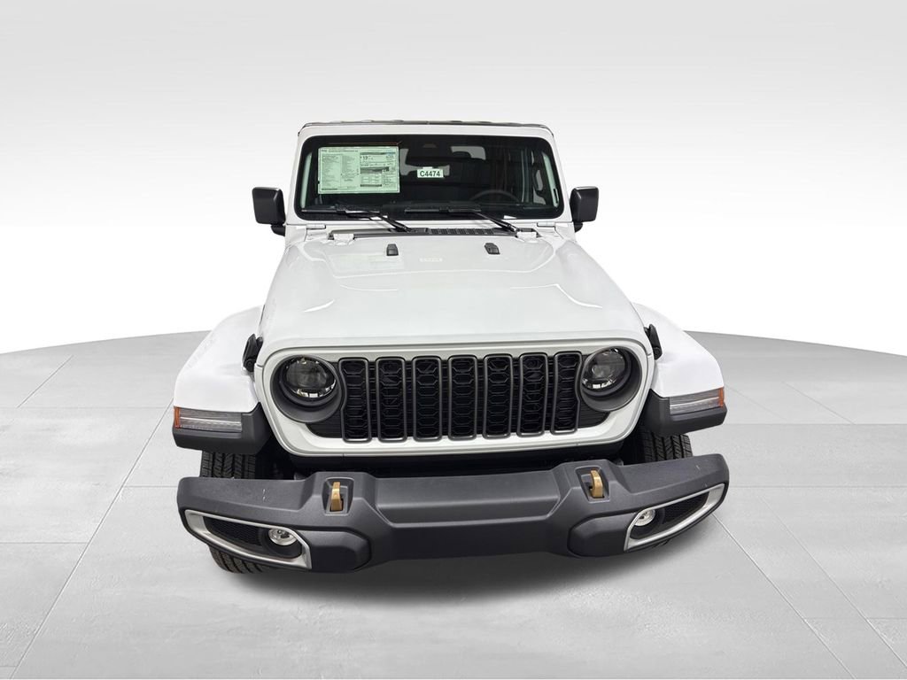 New 2026 Jeep Gladiator Sport AWD/4WD image 3