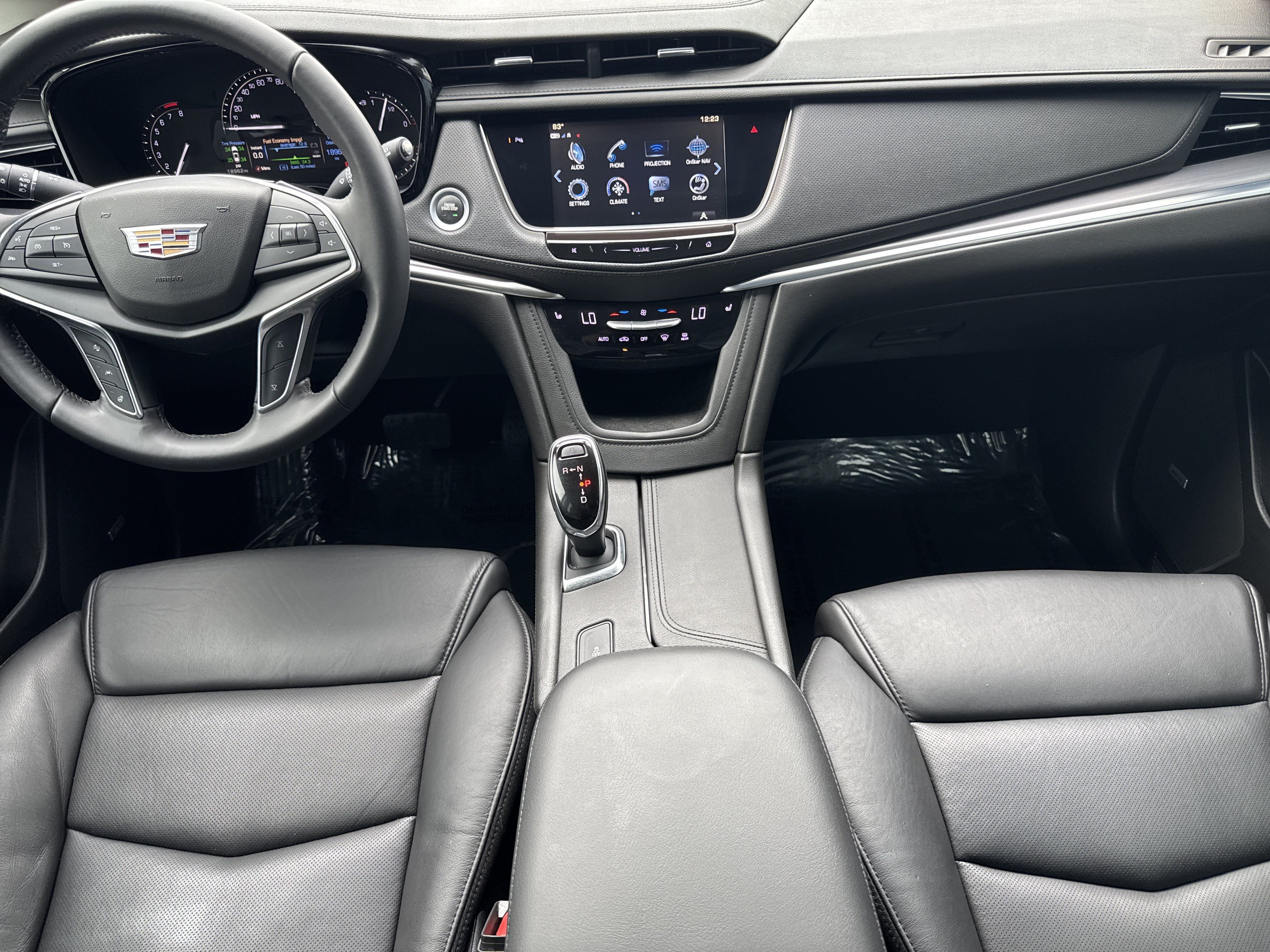 Used 2018 Cadillac XT5 Luxury w/ Driver Awareness Package FWD image 15