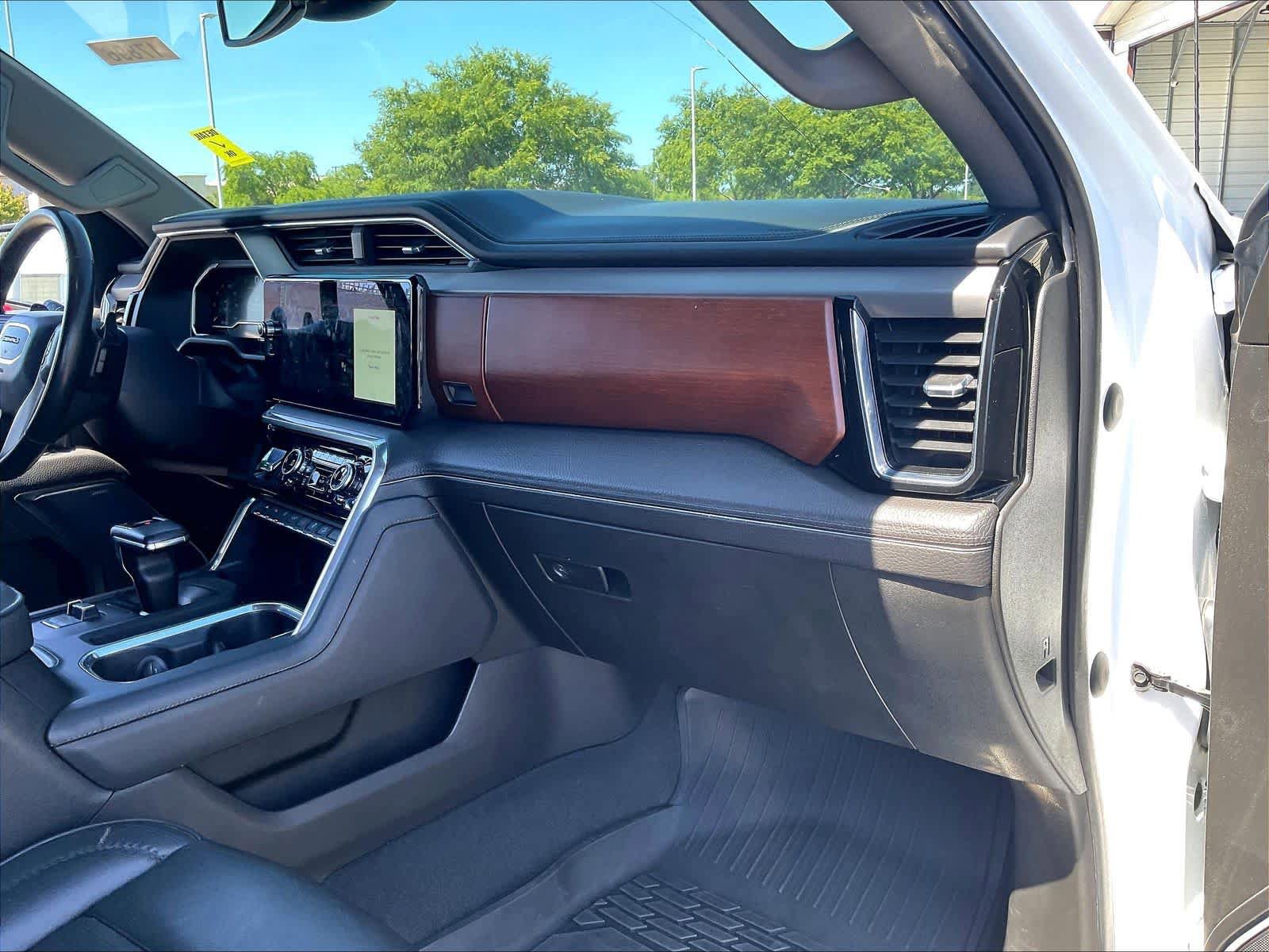 Used 2022 GMC Sierra 1500 Denali AWD/4WD image 17