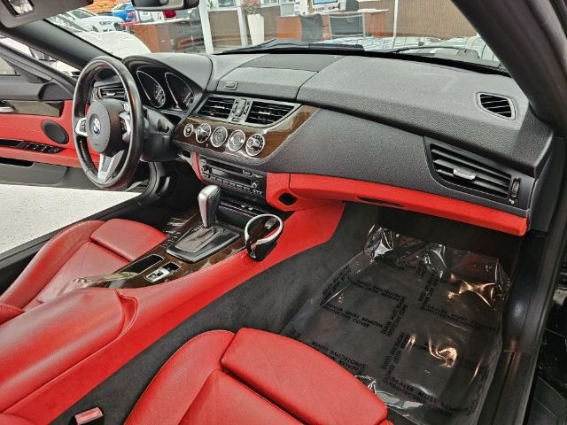 Used 2011 BMW Z4 sDrive30i w/ Premium Pkg image 8