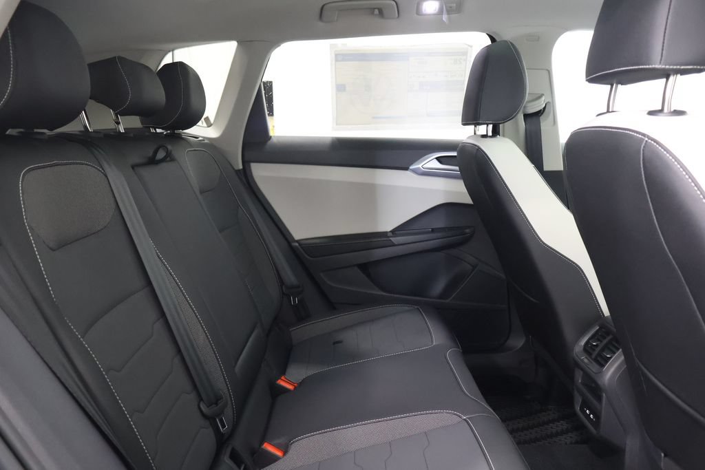 New 2026 Volkswagen Taos SE AWD/4WD image 24