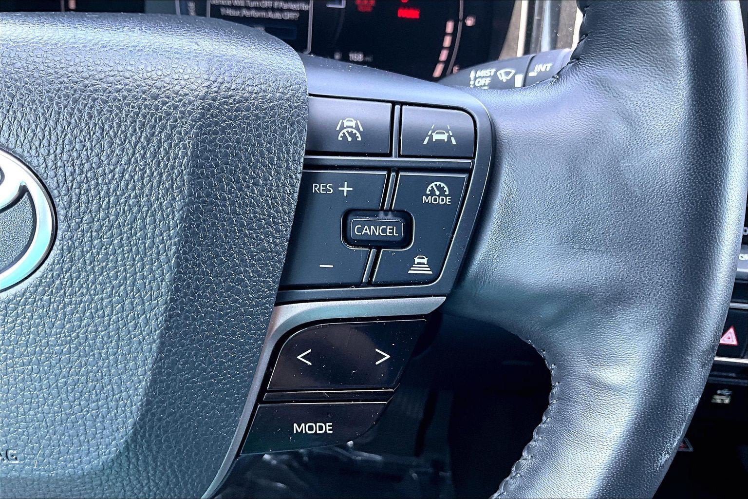 Used 2025 Toyota Camry LE w/ Convenience Package AWD/4WD image 18