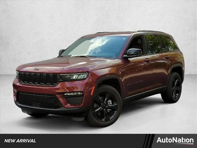 Used 2025 Jeep Grand Cherokee Limited w/ Black Appearance Package image 1