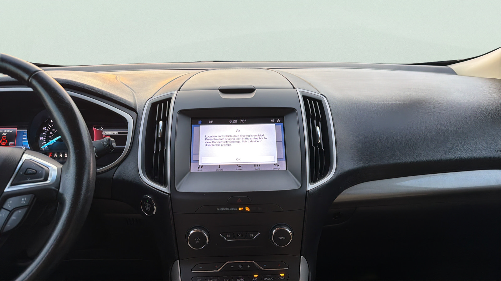Used 2019 Ford Edge SEL w/ Equipment Group 201A FWD image 13