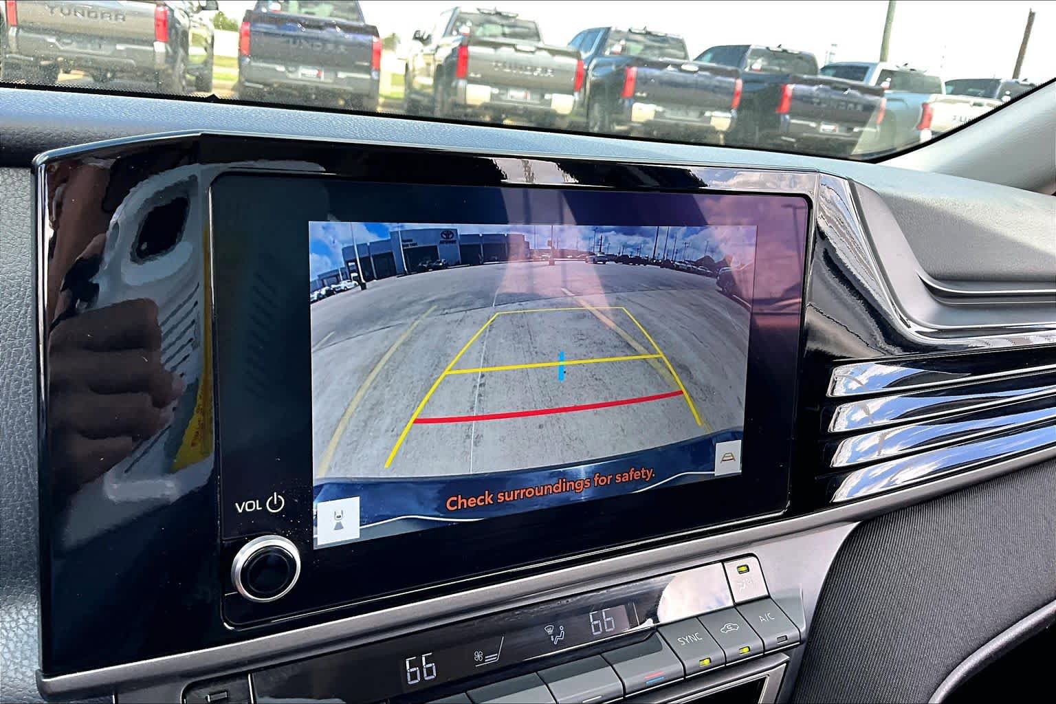 Used 2025 Toyota Camry LE FWD image 27