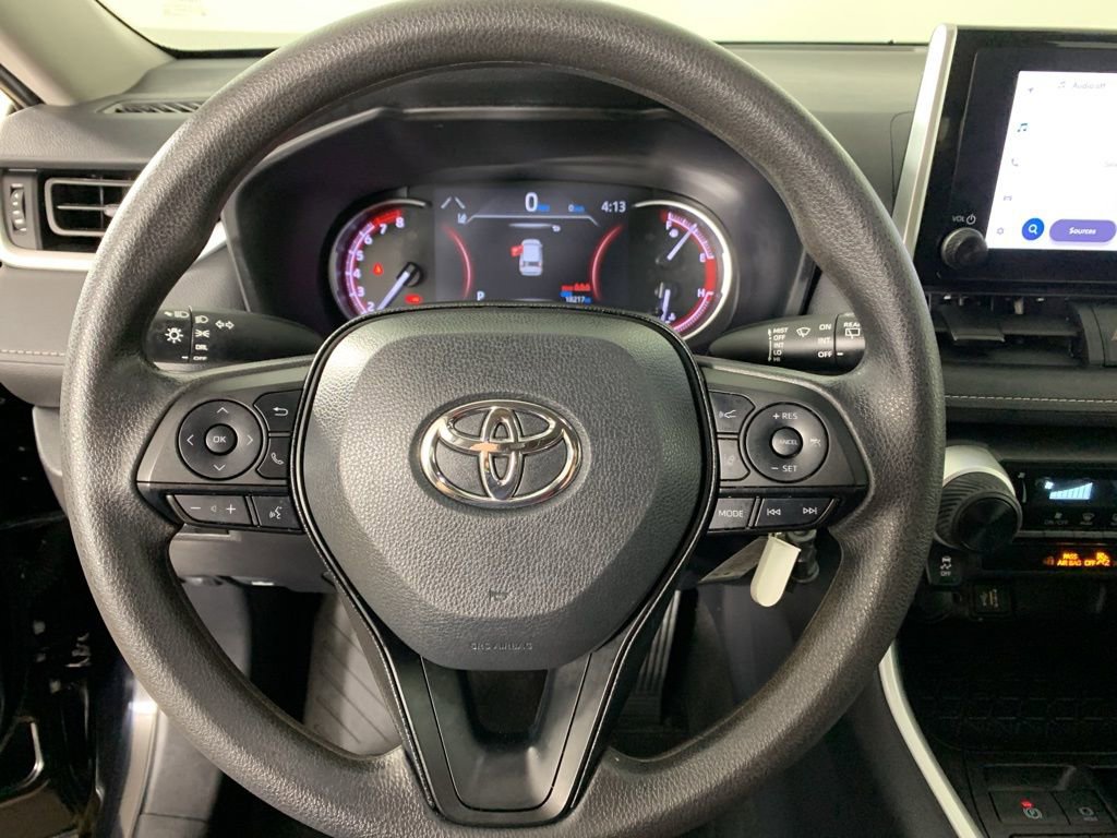 Used 2024 Toyota RAV4 LE image 21