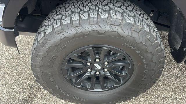 Used 2025 Ford F150 Raptor image 37