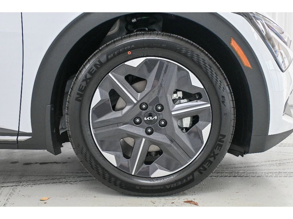 New 2025 Kia EV6 Light image 8