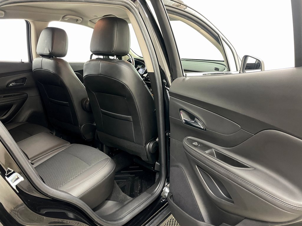 Certified 2022 Buick Encore Preferred w/ Safety Package image 38