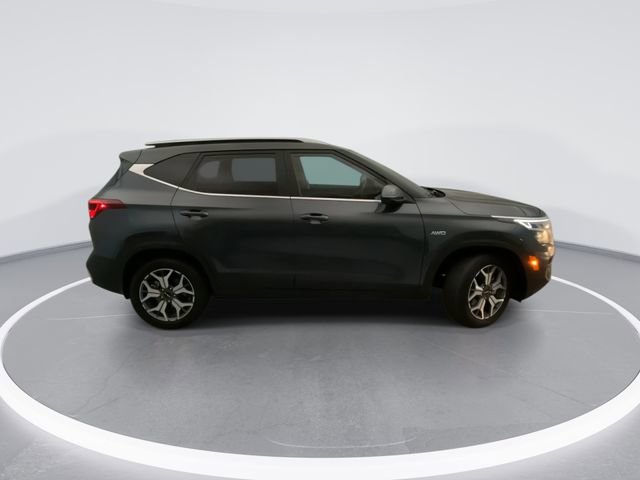 Used 2023 Kia Seltos EX AWD/4WD image 7