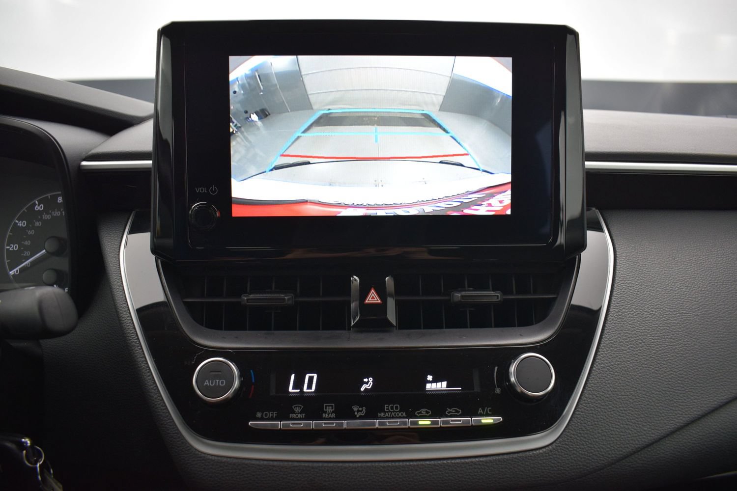 Used 2025 Toyota Corolla LE FWD image 15
