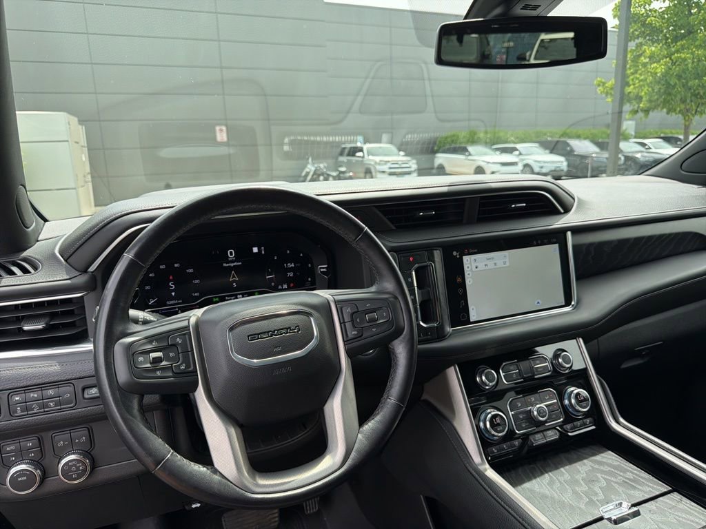 Used 2022 GMC Yukon Denali AWD/4WD image 14