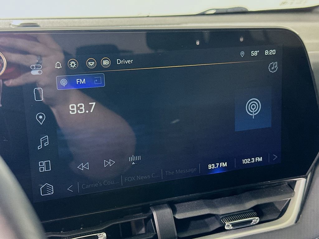 Used 2025 Chevrolet Equinox LT image 28