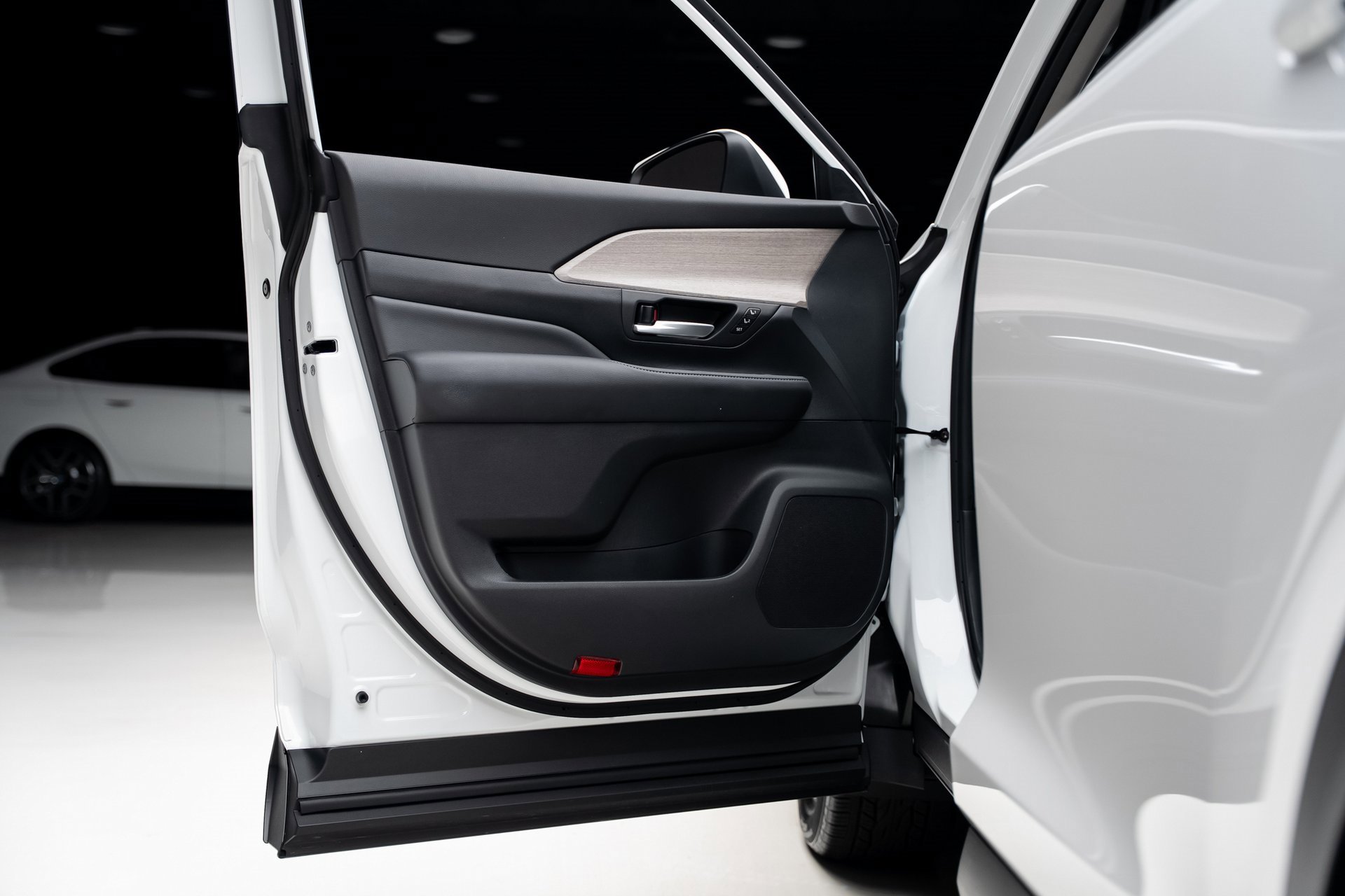 Used 2024 Toyota Grand Highlander XLE image 52