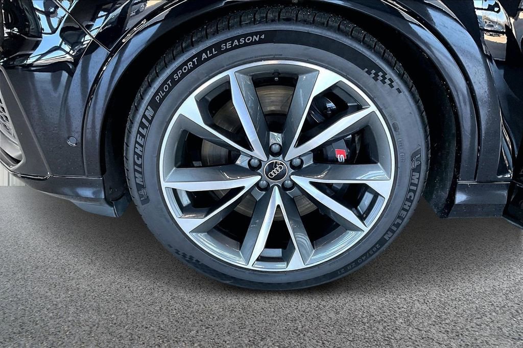 Used 2021 Audi SQ7 Premium Plus w/ Executive Package AWD/4WD image 37