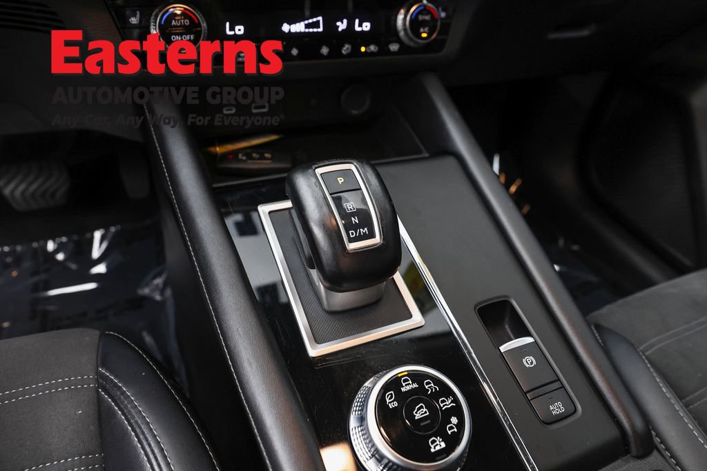 Used 2024 Mitsubishi Outlander SE AWD/4WD image 13