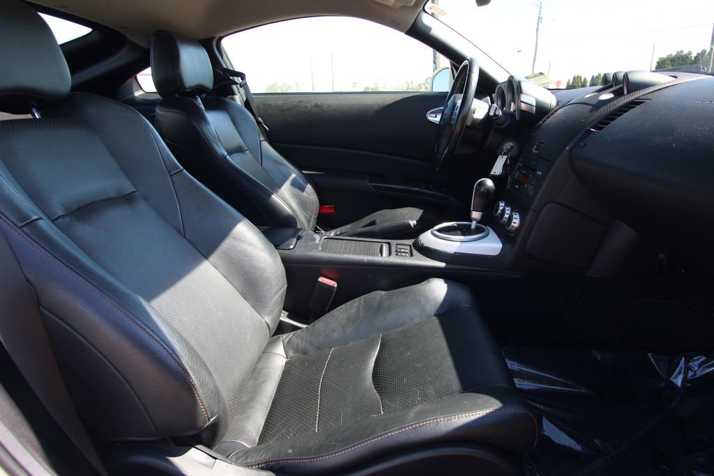 Used 2006 Nissan 350Z Touring image 8