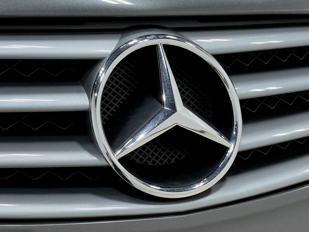 Used 2005 Mercedes-Benz SL 500 image 34